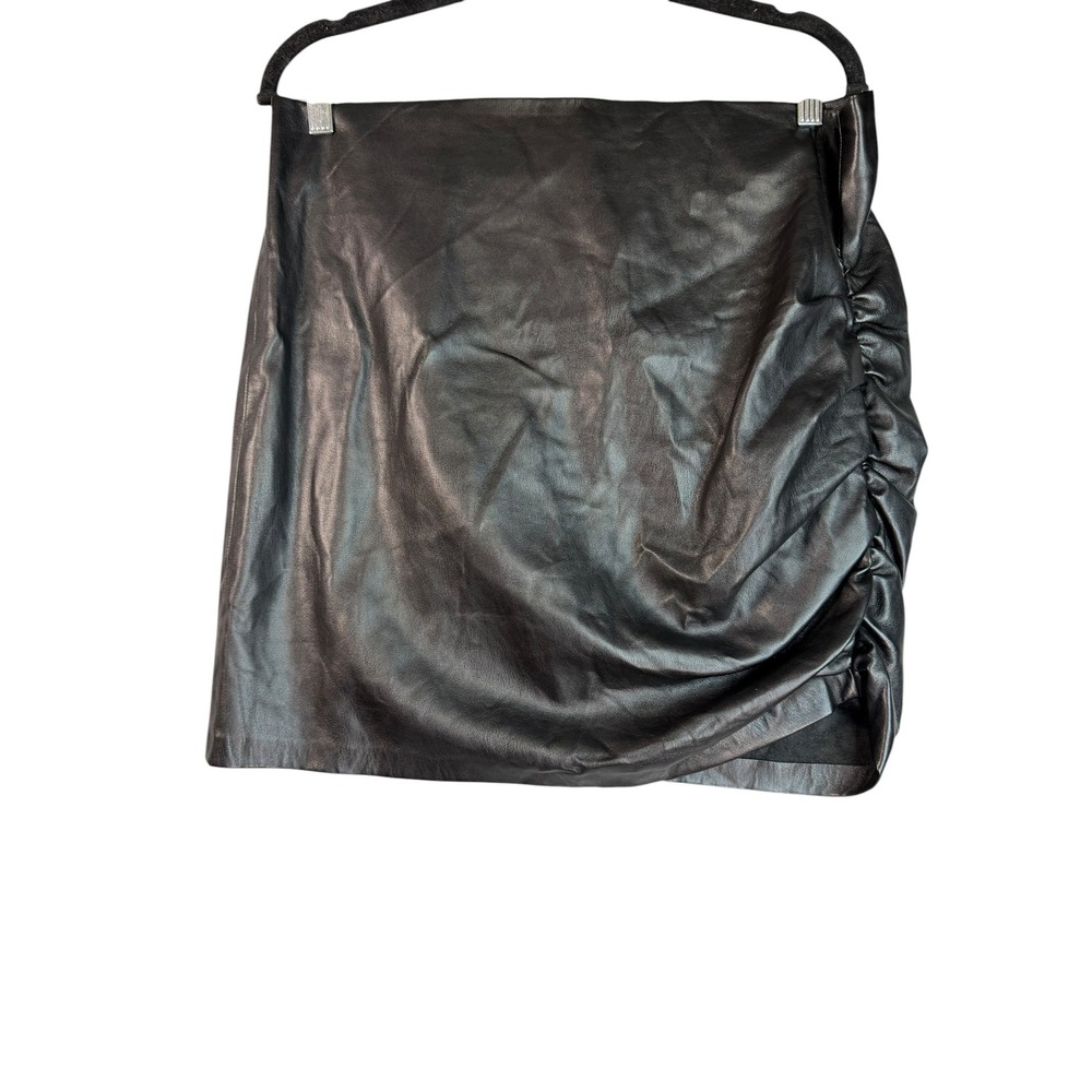 Zara Black Faux Leather Ruched Mini Skirt Size XL High‎ Waisted Bodycon Draped